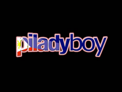 Skinny American Ladyboy zostaje odwrócony jako kara czarnego klienta w sesji seksualnej po wiszącym
