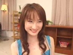 Sexy modelo japonesa tocada y machacada durante el casting