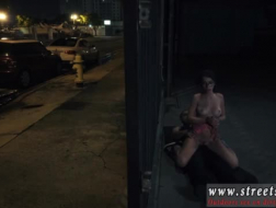 Joseline Kelly in Bondage en dominante gezichtsbehandeling in openbare seksvideo