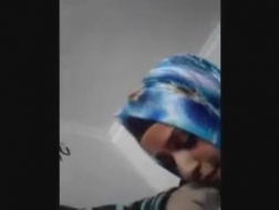 Nova dona de casa muçulmana foda sexo doggy na cam escondida com cinta escondida em