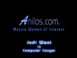 Casting Jodi West entre en bas de latex, obtenez-vous et joue