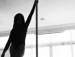 Romanian pole dancers and masseurs with hard cocks wanking dudes.
