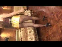 Сексуальная цыпочка с плетеными волосами, Лиона Люкс катается на жестком пенисе перед камерой