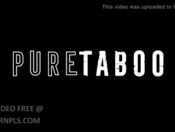 Pure Taboo - Folge 2. Skye Jane fingert ihre geile Spalte