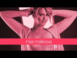 Mia Malkova blir knullet hardt om morgenen, siden hun ikke kan ha nok av kuker