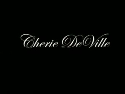 Cherie Deville en Valentina Nappi merken dat ze de liefde bedrijven met een oudere man en elkaars poesje opeten