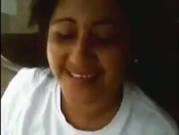 Indische Lesbe bläst ihrem Raum den Pimmel