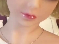 Sexy Aziatische pop waait op een lul voor de fans