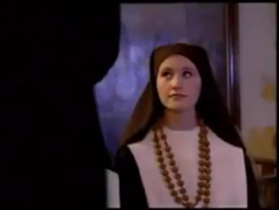 Kleine Nonne dreht Gas in einem Film