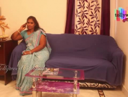 Hinduska nastolatka z piercingiem ostro zerżnięta
