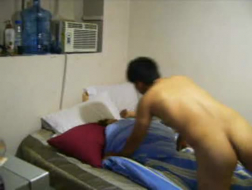 Thai reif einer Männerin wird mit Sperma gefüllt