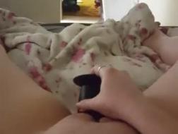 Thick coot teen toying in aninc side by side skin