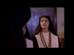Горячие монахини и монахиня показывают взрослому Крису