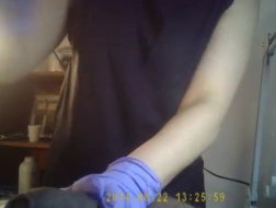 Ukryta kamera nagrywająca gorącą nastolatkę pokazuje jej cipkę