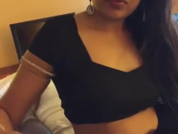 Sexy volwassen, Sonia heeft een video gemaakt waarin veel seksspeeltjes in camera's kunnen veranderen