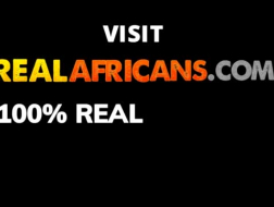 Tante afrikanisches Pärchen spürt unvergesslichen Blowjob