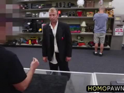 Homem hetero consegue uma foda anal