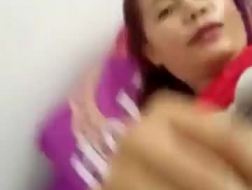 Asian Amateur Girl Masturbazione nella sua casa