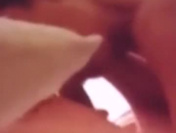 Voyeur Wife intenta anal con gigante Merkin Dildo