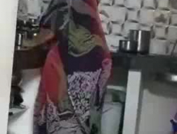 Tamil College Mamma gjorde et sexbånd med meg på kjøkkenet i huset mitt