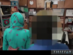 Hijab Teen London wacht an Bett gebunden und rasierte Muschi von ihrem geilen Stepbro gefickt.