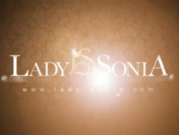 Lady Sonia follada en el cargo por compañero de trabajo.