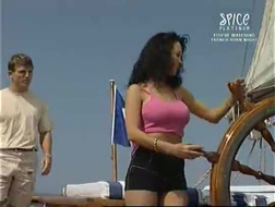 Sesso in barca europeo con un ragazzo pratico