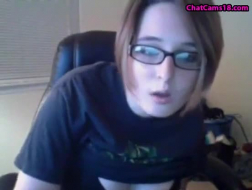 Busty Cam Girl jaren in haar op Livecam.