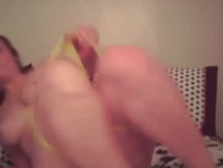 Finger licking lesbian babes sucking on their happy gals.