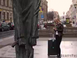 Turist suger tsjekkisk hooker.