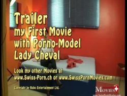 Hausfrau Cheval erreicht super-frechen Pornographie Vorsprechen