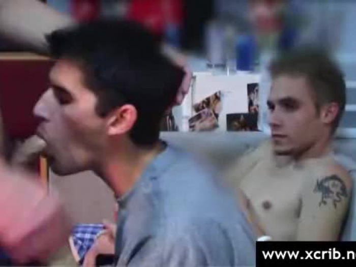 Haze go porno - studenci trybowania w prawdziwych gejów taśm wideo-23