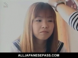 adolescente japonés Minami Hayakawa inexperto