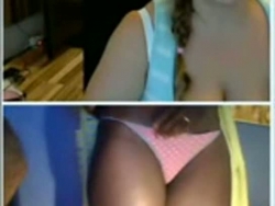 min afrikanske pike viser fram sin sprekker på webcam