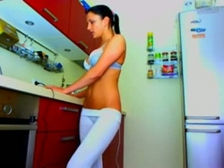 Angie xwebcamgirl69s em leggins tensos na webcam