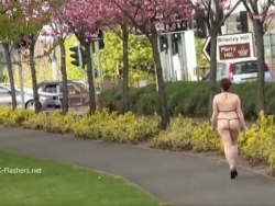 isabel deans public displaying and outdoor voyeur onanism of plump honey dild