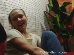 ash-blonde tiener vrouw in gonzo verpulveren en spunk slurpen zelfgemaakte - tightandhorny