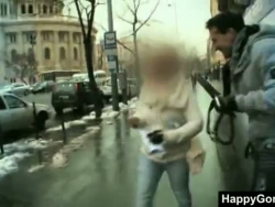 super-fucking-chaud femme hongroise boinked en arraché et arrière par 3 garçons