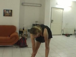 Czeski kobieta robi wrodzona niesamowite lapdance