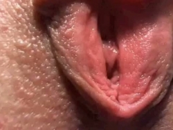 webcam honing speelt met haar roze pussyhole close up 17 min