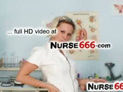 rommelige ash-blonde gabriela is super-ondeugende verpleegster bij gynaecologie